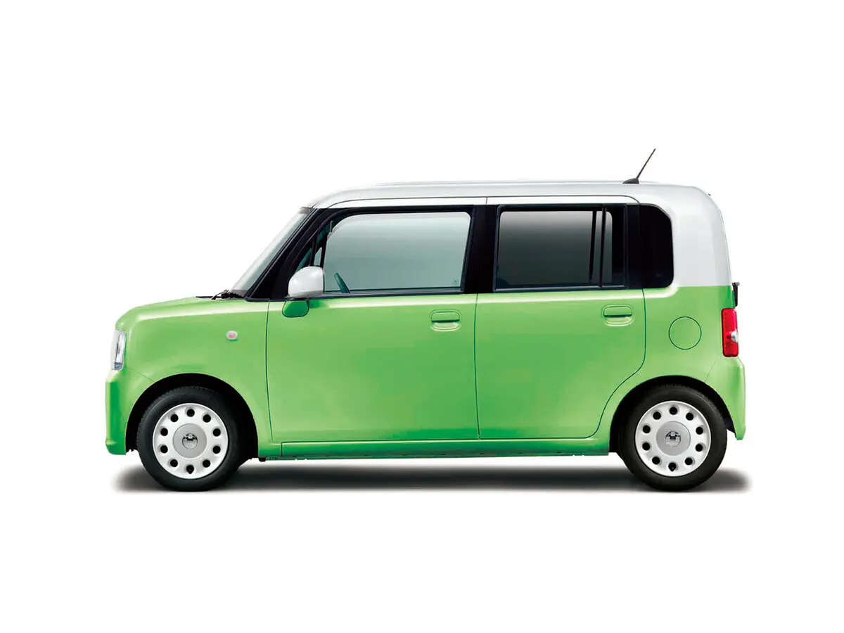 Toyota Pixis Space 2011 – 2017 Микровэн — фото 2