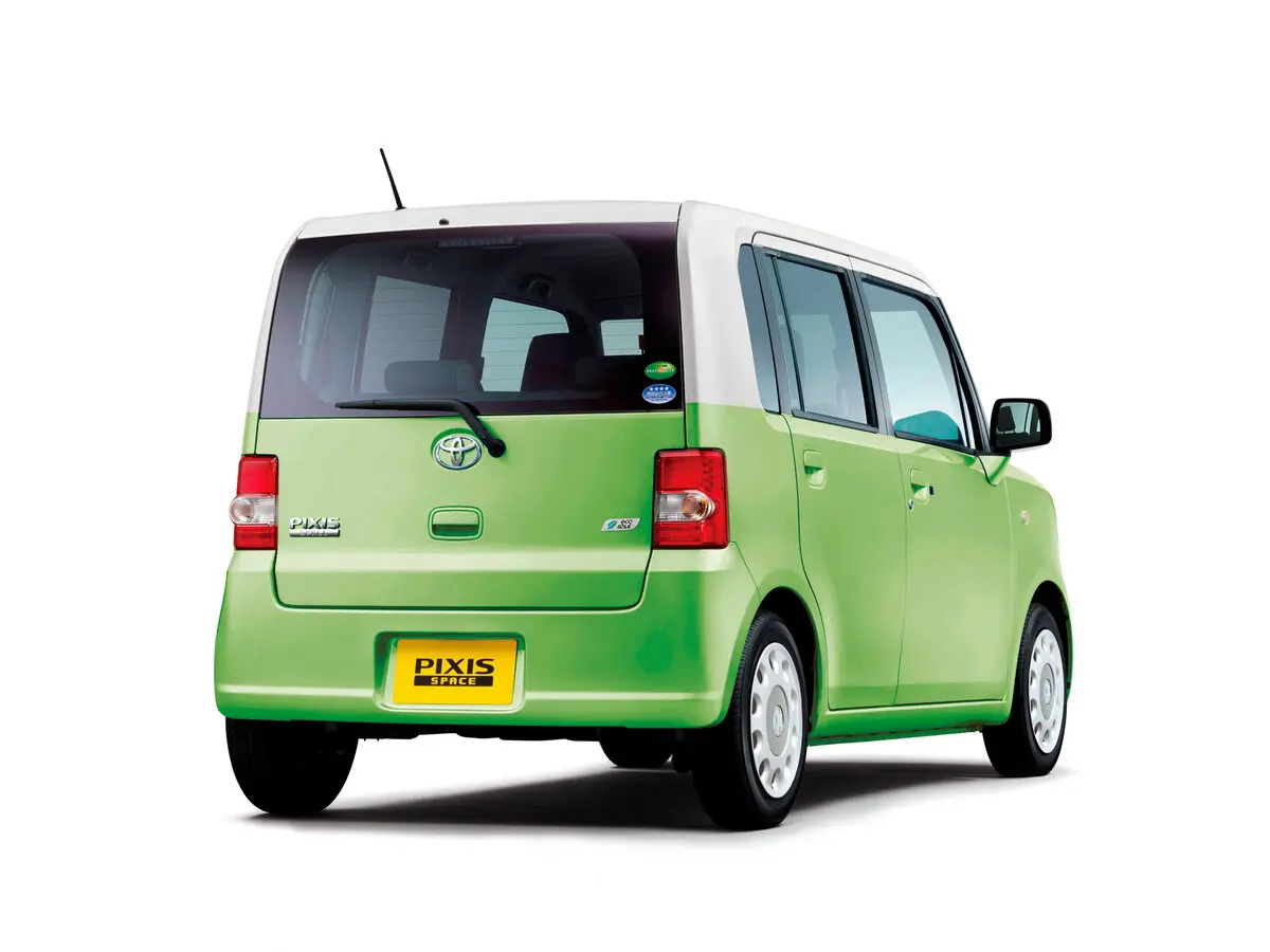 Toyota Pixis Space 2011 – 2017 Микровэн — фото 3