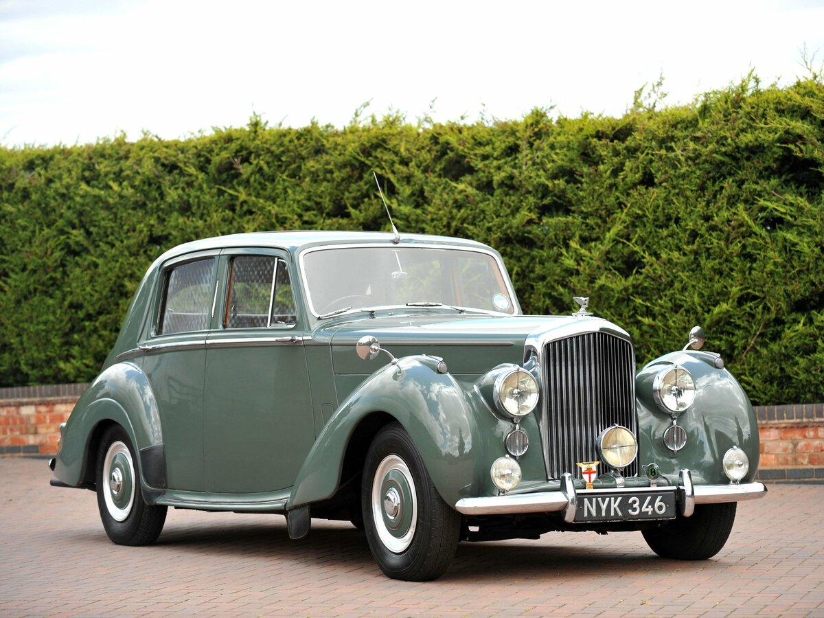 Bentley R Type 1952 – 1955 Седан Standard Saloon