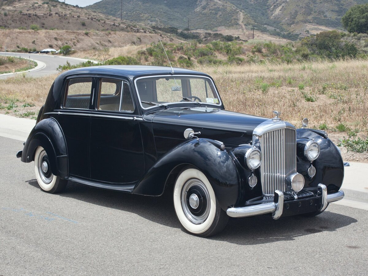 Bentley Mark VI 1946 – 1952 Седан
