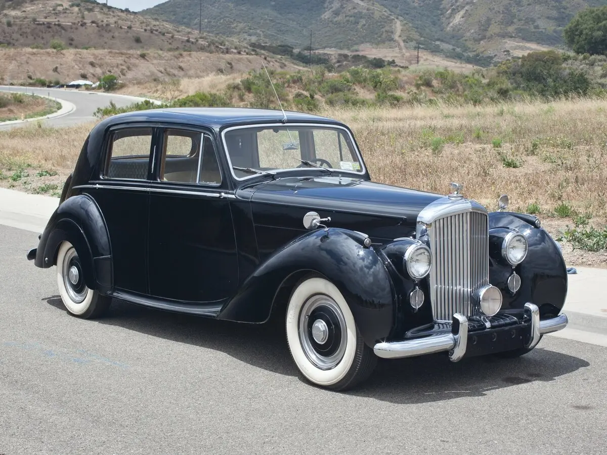 Bentley Mark VI 1946 – 1952 Седан