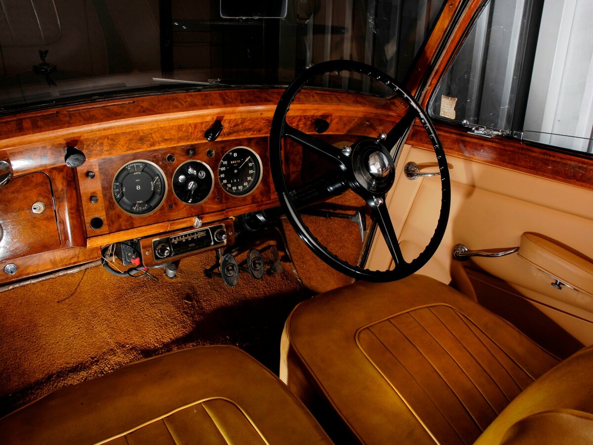 Bentley Mark VI 1946 – 1952 Седан — фото 6