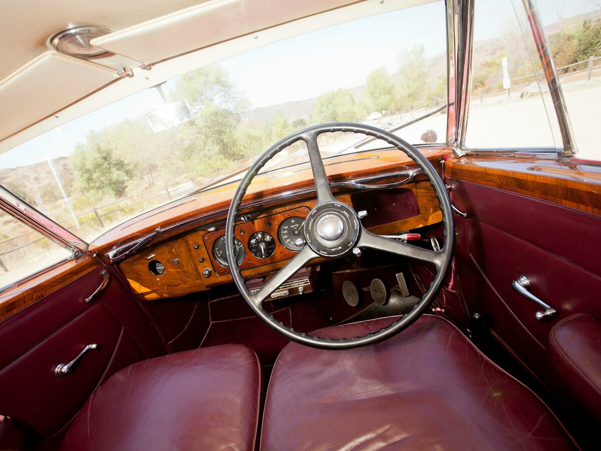 Bentley Mark VI 1946 – 1952 Седан — фото 7