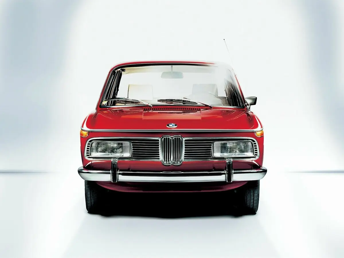 BMW New Class 2000 Седан — сүрөт 2