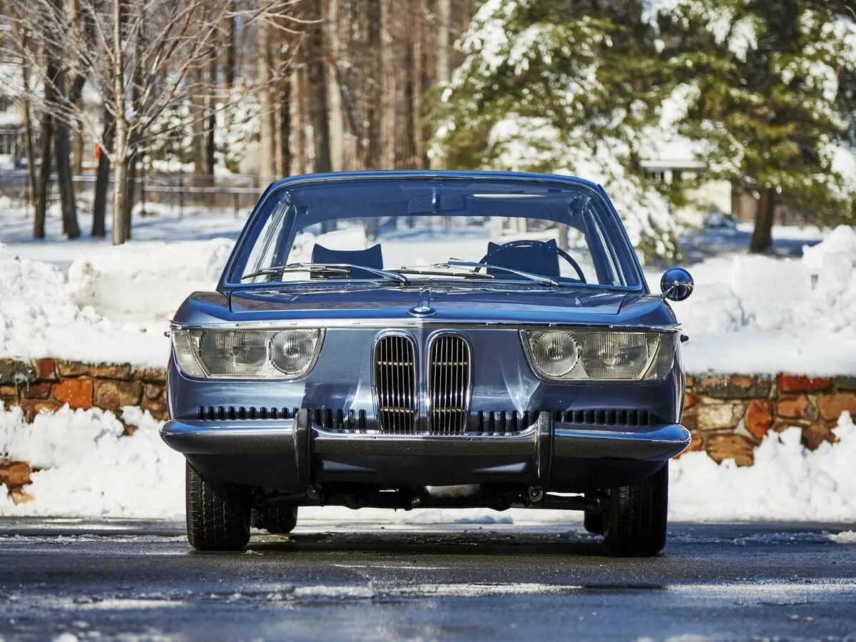 BMW New Class 2000 C/CA/CS Купе — сүрөт 3