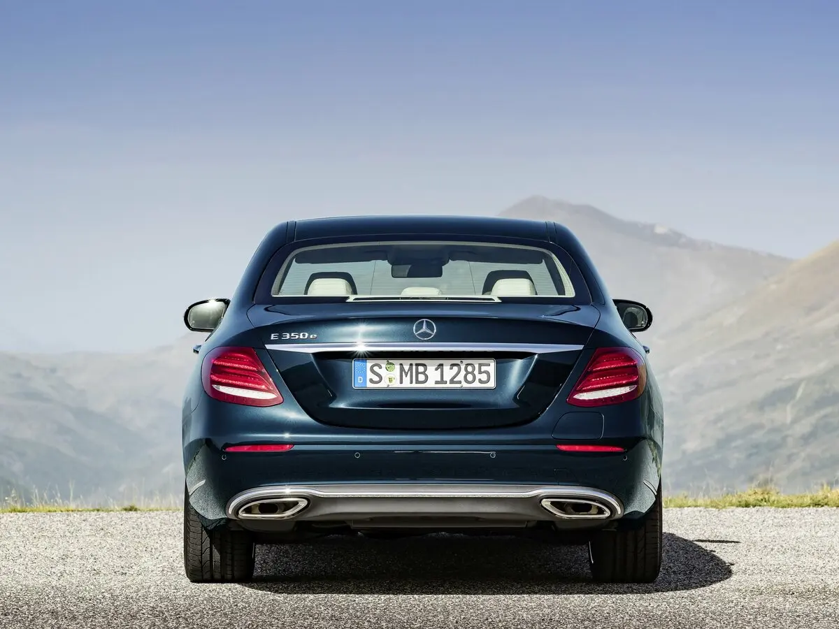 Mercedes-Benz E-Класс V (W213, S213, C238) Седан — фото 4