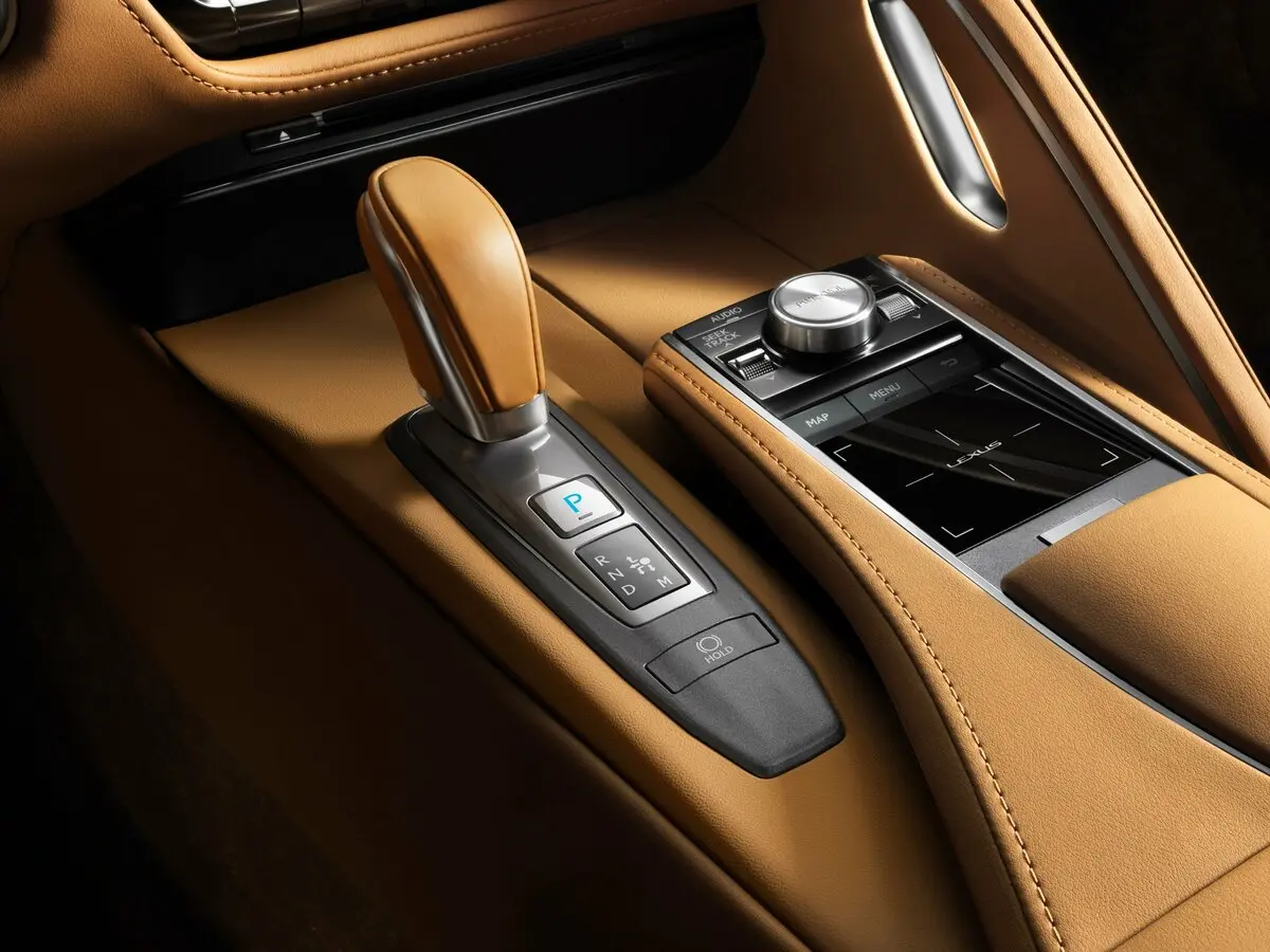Lexus LC I Купе — сүрөт 12