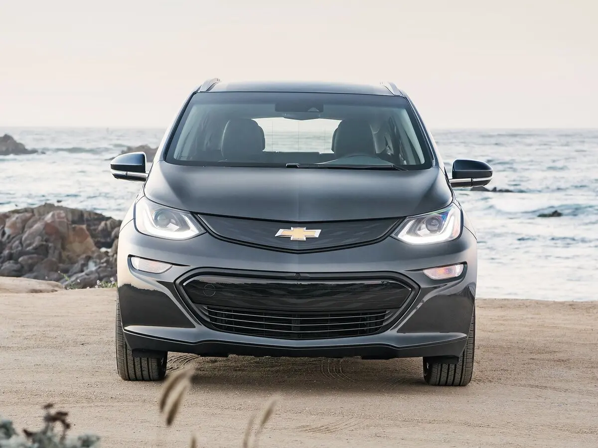 Chevrolet Bolt I Хэтчбек 5 дв. — сүрөт 3