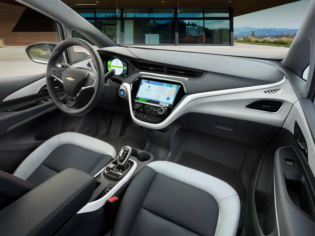 Chevrolet Bolt I Хэтчбек 5 дв. — сүрөт 6