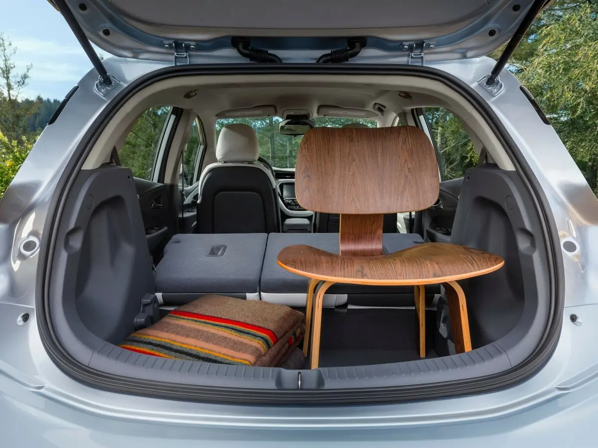 Chevrolet Bolt I Хэтчбек 5 дв. — сүрөт 11