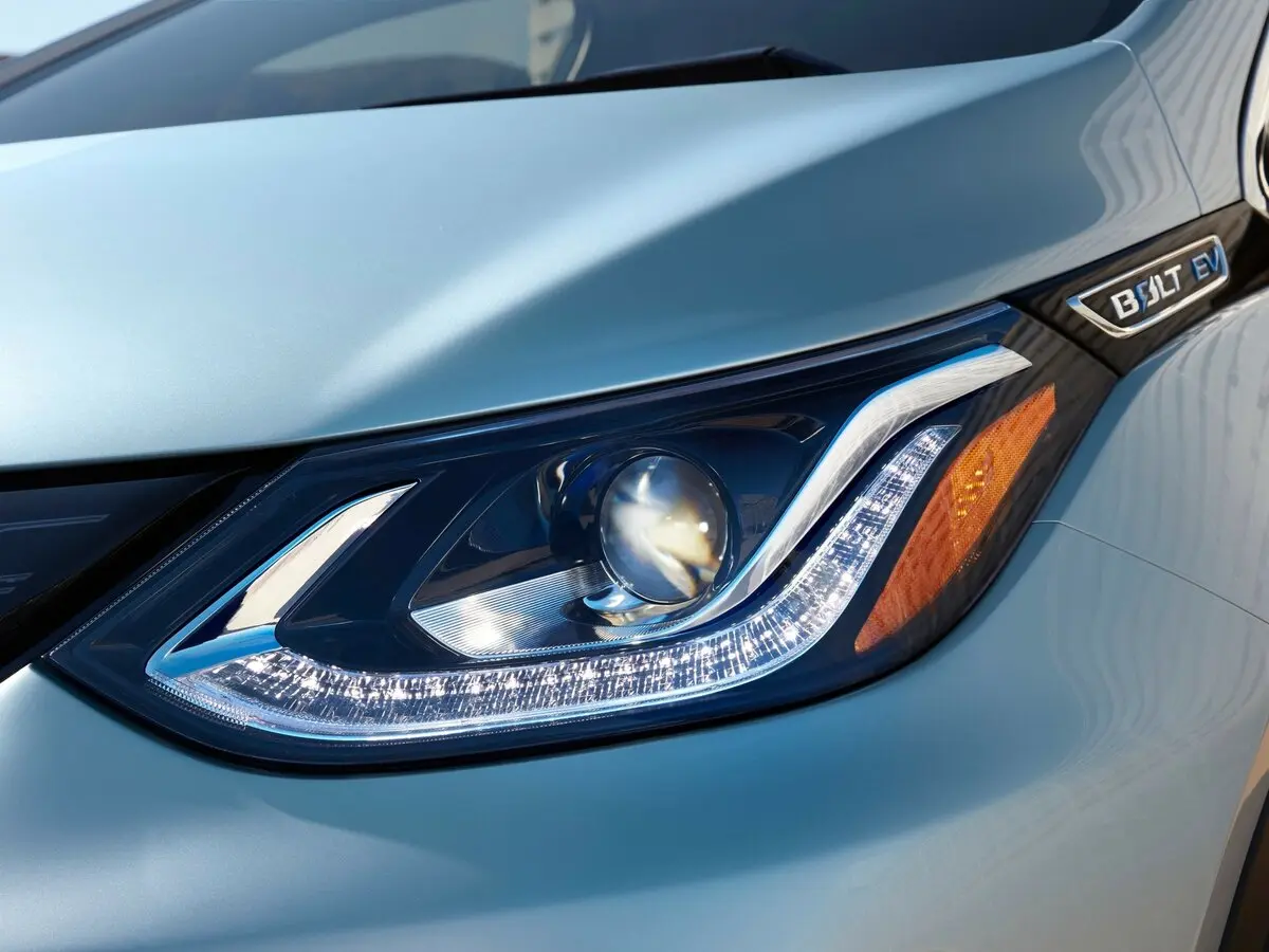 Chevrolet Bolt I Хэтчбек 5 дв. — сүрөт 12