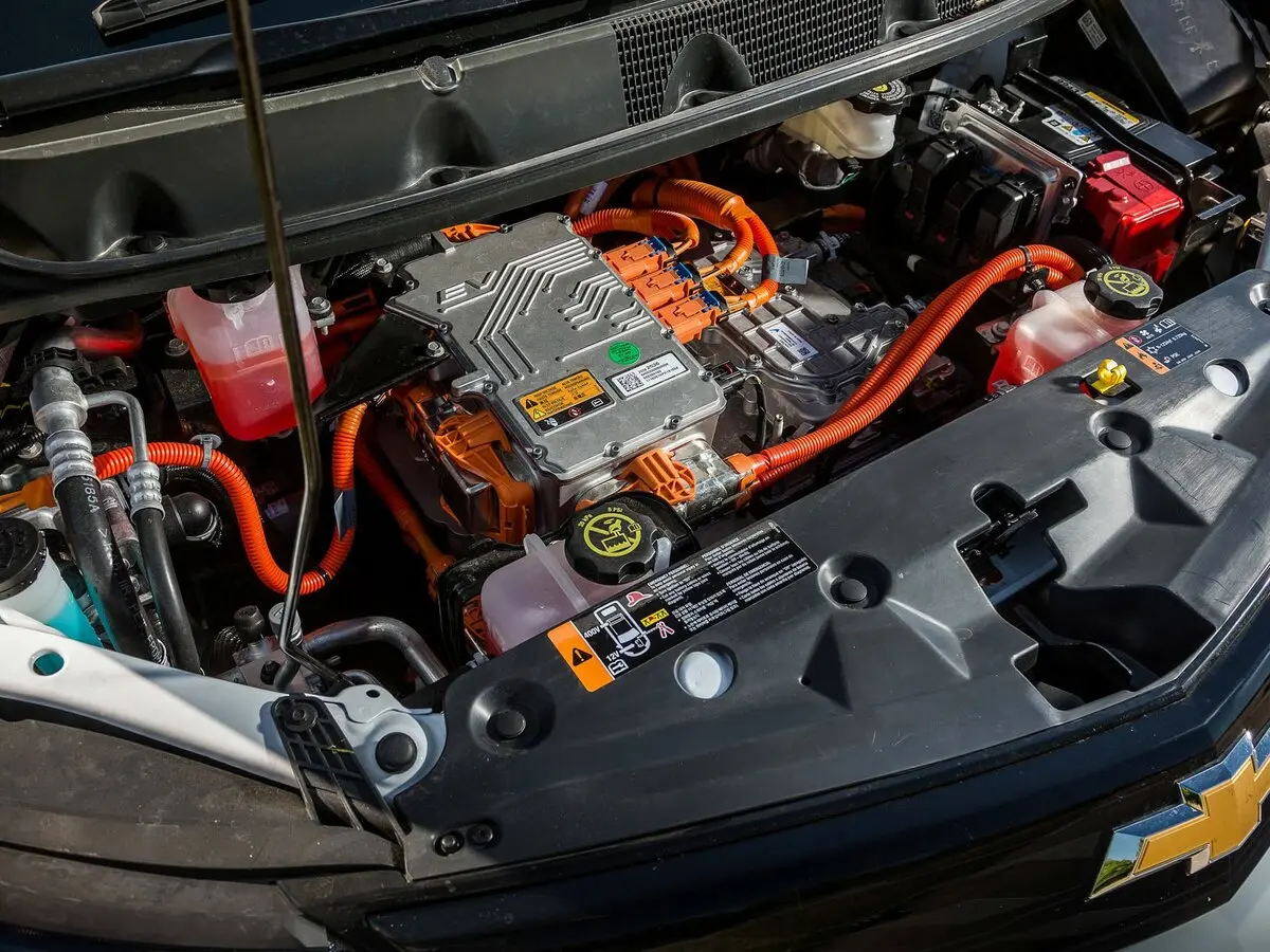 Chevrolet Bolt I Хэтчбек 5 дв. — сүрөт 15