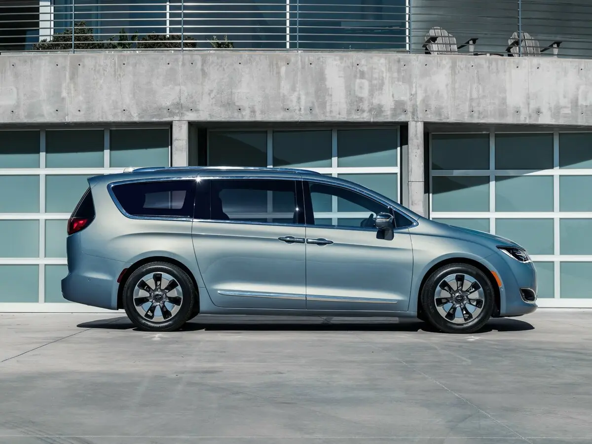 Chrysler Pacifica RU Минивэн — сүрөт 2