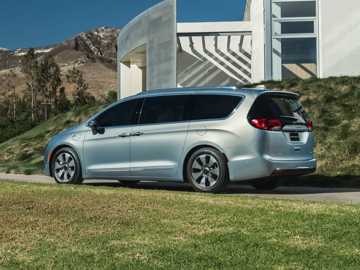 Chrysler Pacifica RU Минивэн — сүрөт 5