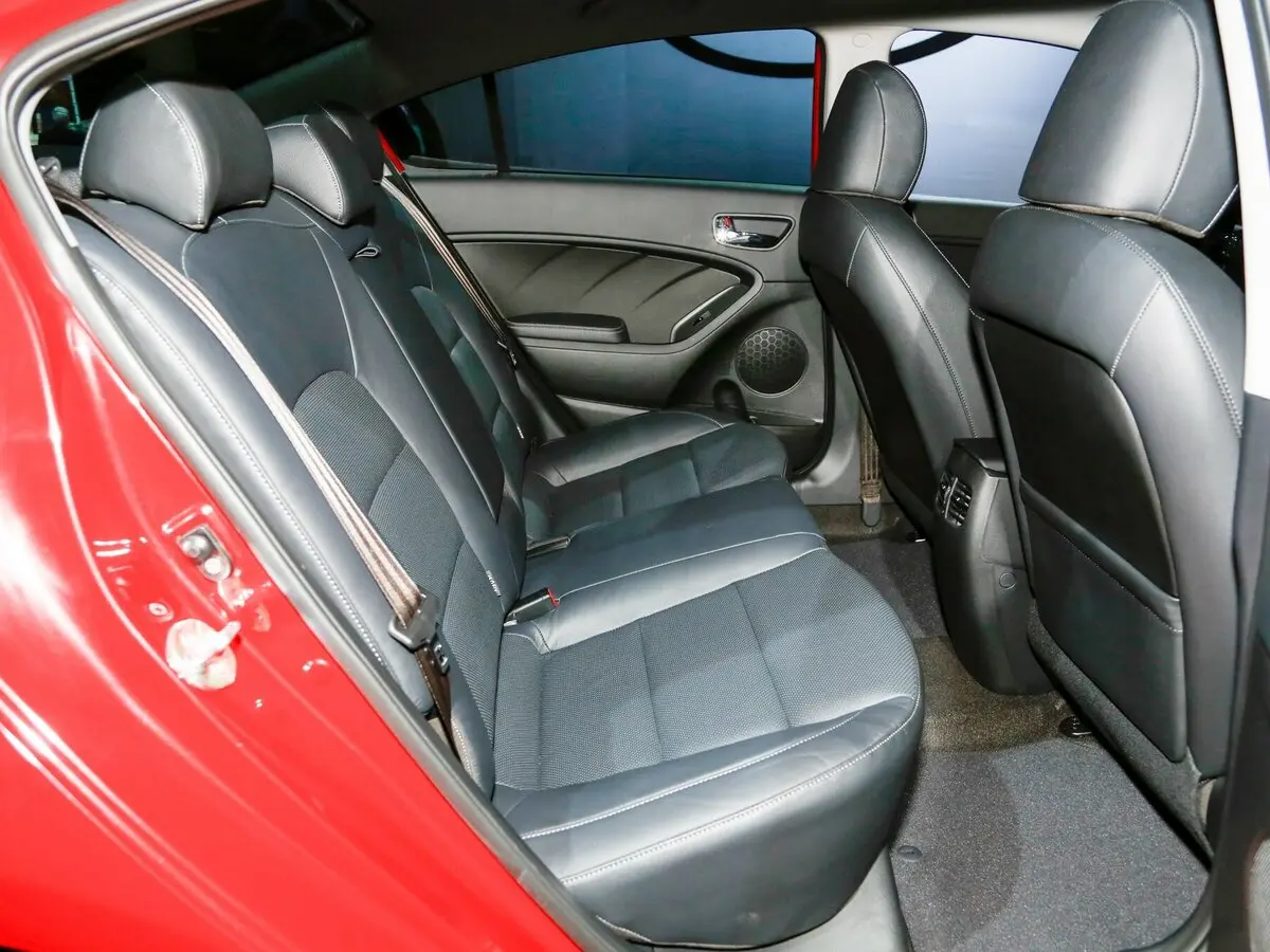 Kia Forte II Рестайлинг Седан — сүрөт 5