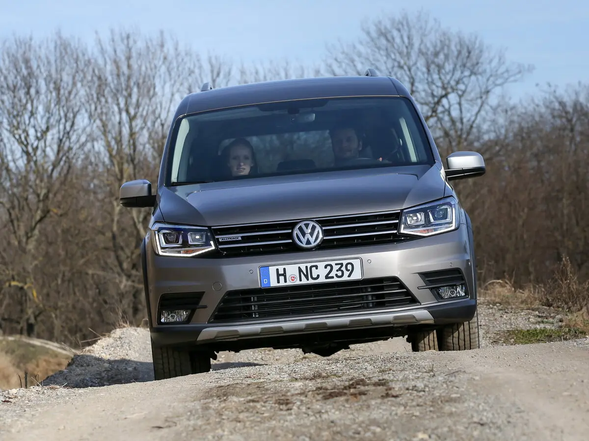 Volkswagen Caddy IV Компактвэн Alltrack — фото 3