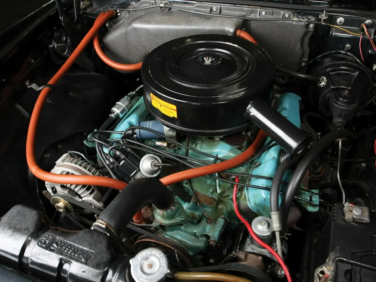 Chrysler New Yorker VI Седан — сүрөт 8