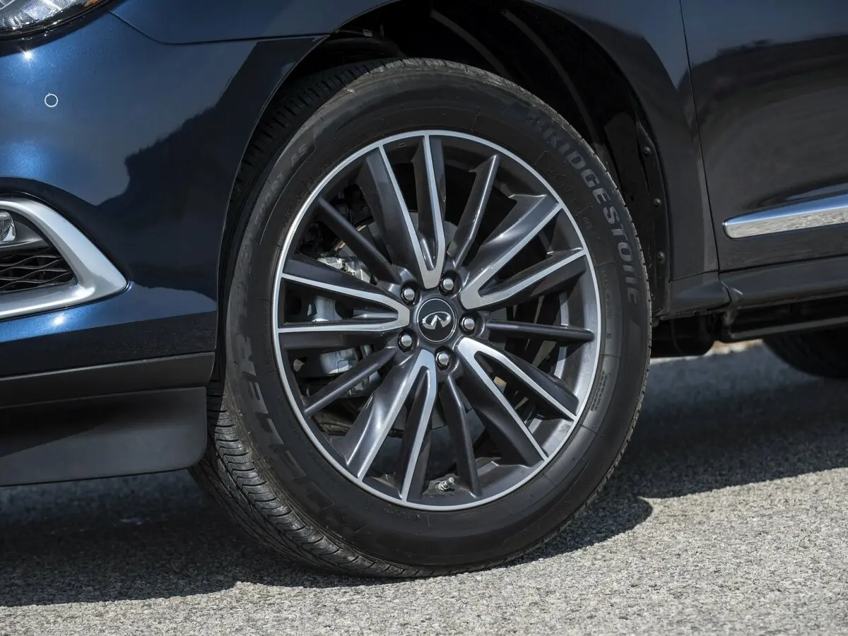Infiniti QX60 I Рестайлинг Внедорожник 5 дв. — photo 18