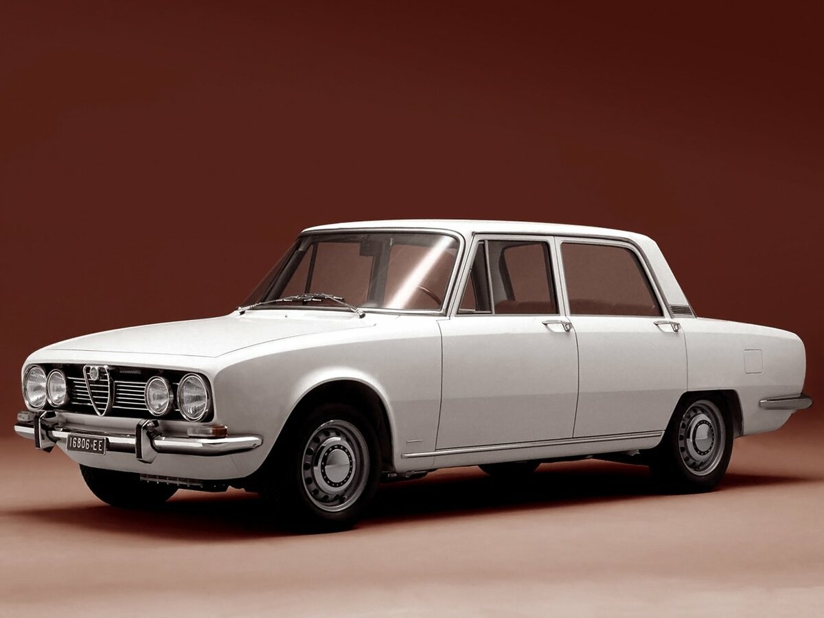 Alfa Romeo 105/115 1965 – 1977 Седан 1750/2000 Berlina