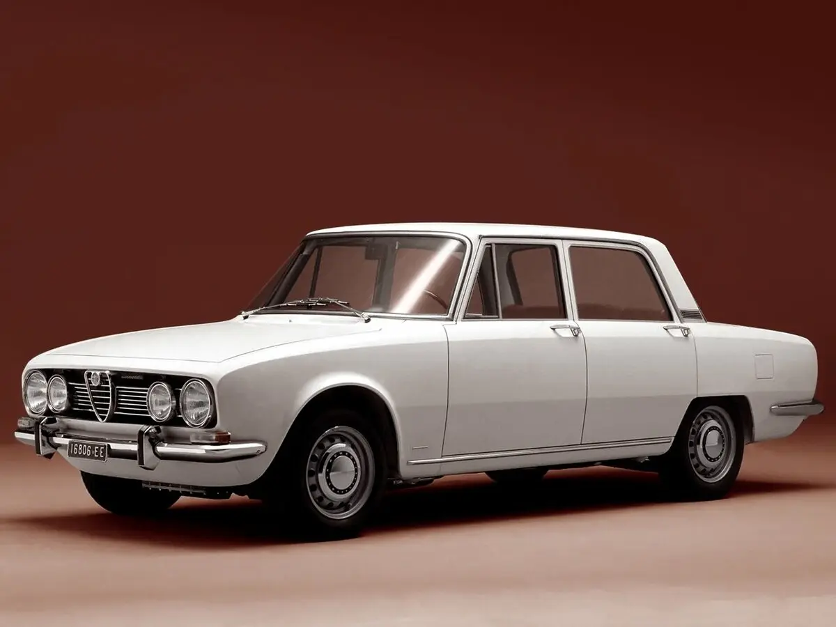 Alfa Romeo 105/115 1965 – 1977 Седан 1750/2000 Berlina