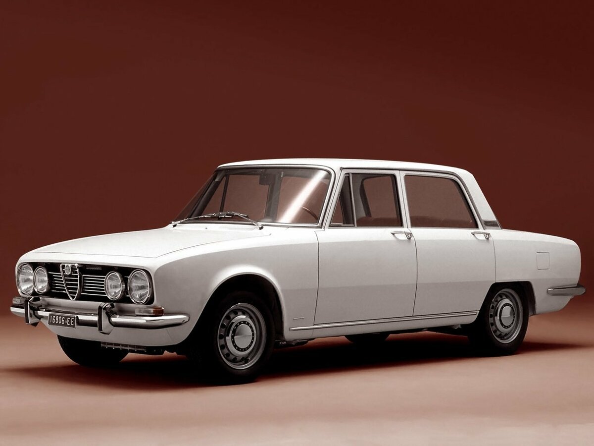 Alfa Romeo 105/115 1965 – 1977 Седан 1750/2000 Berlina — фото 2