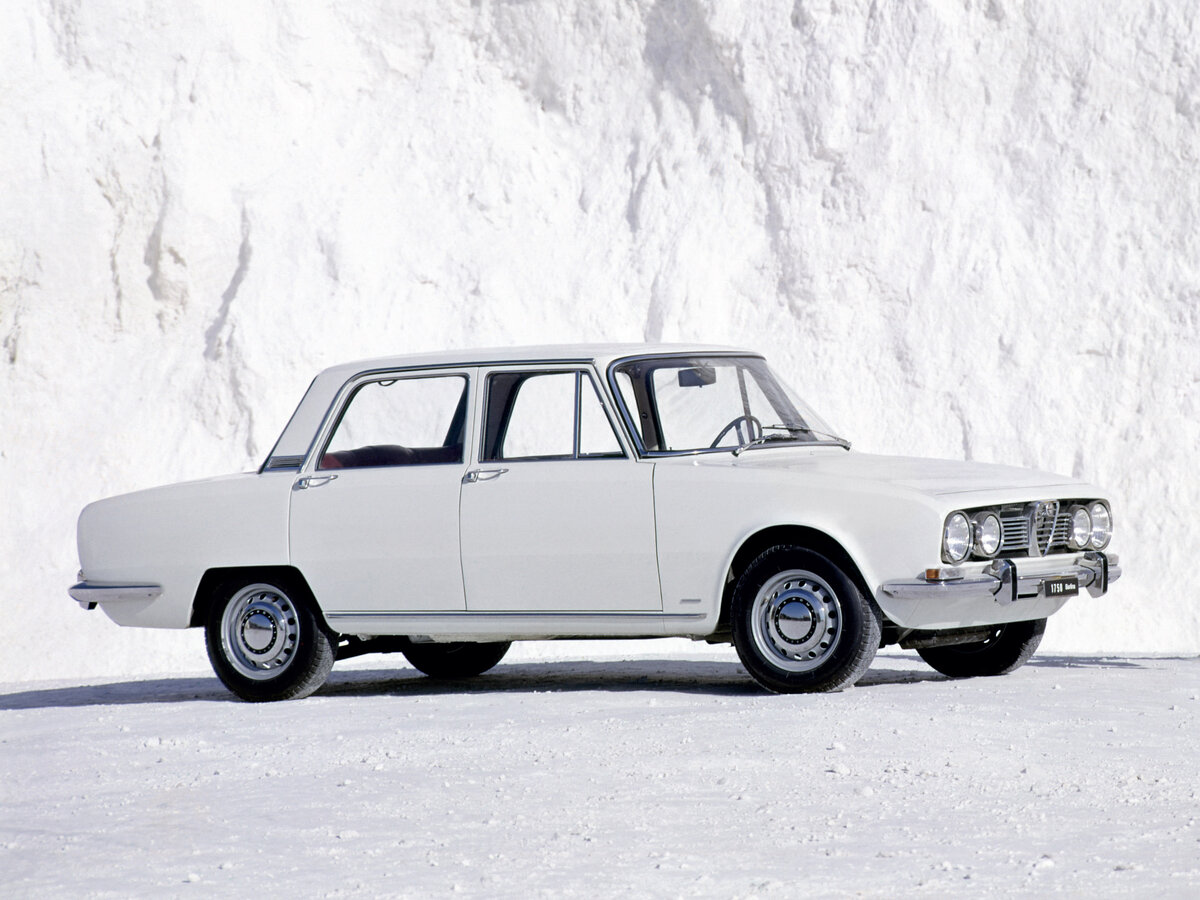 Alfa Romeo 105/115 1965 – 1977 Седан 1750/2000 Berlina — фото 3