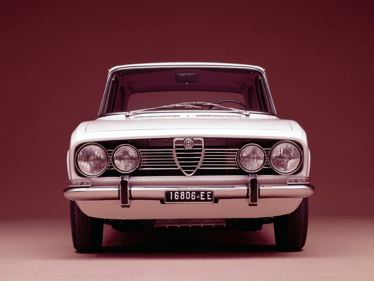 Alfa Romeo 105/115 1965 – 1977 Седан 1750/2000 Berlina — фото 4