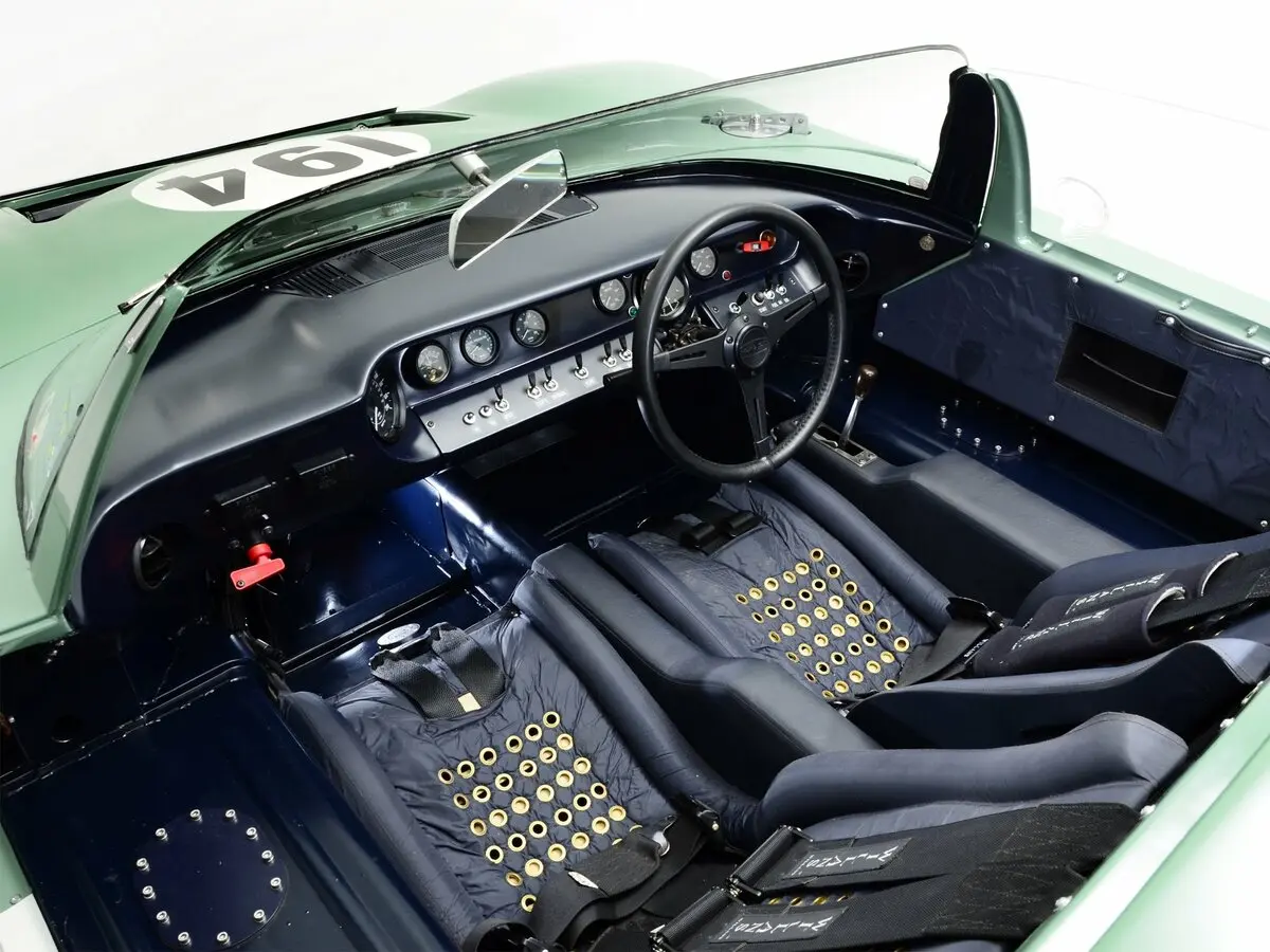 Ford GT40 1964 – 1969 Купе — 照片 4