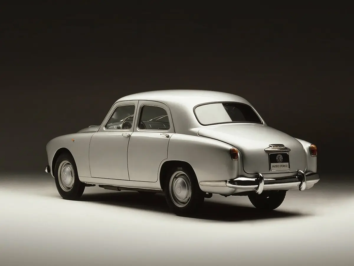 Alfa Romeo 1900 1950 – 1959 Седан Berlina — 照片 3