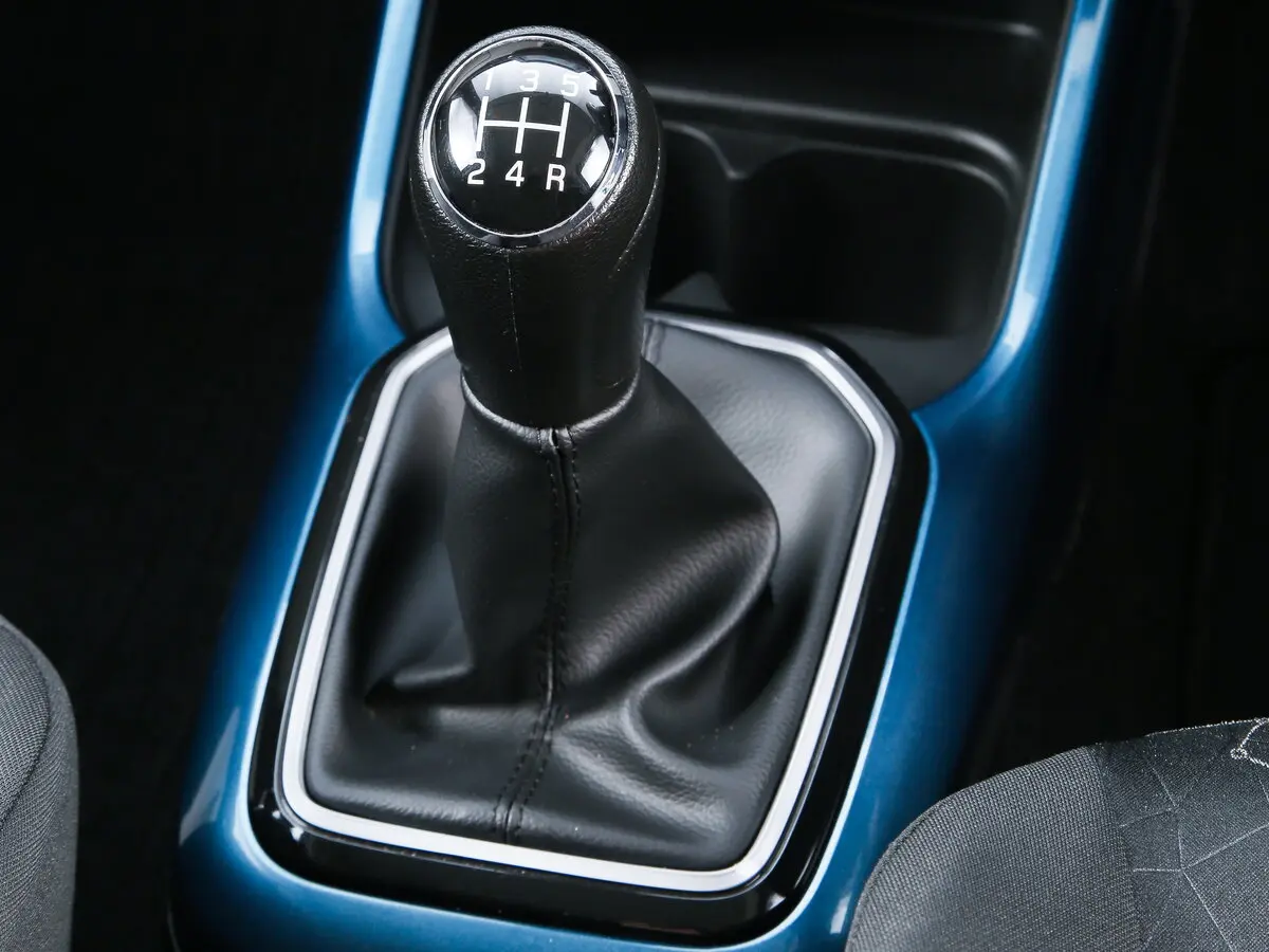 Suzuki Ignis III Хэтчбек 5 дв. — сүрөт 12