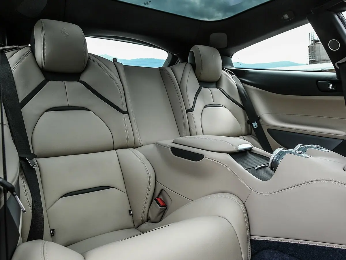 Ferrari GTC4Lusso 2016 – 2020 Хэтчбек 3 дв. — сүрөт 11
