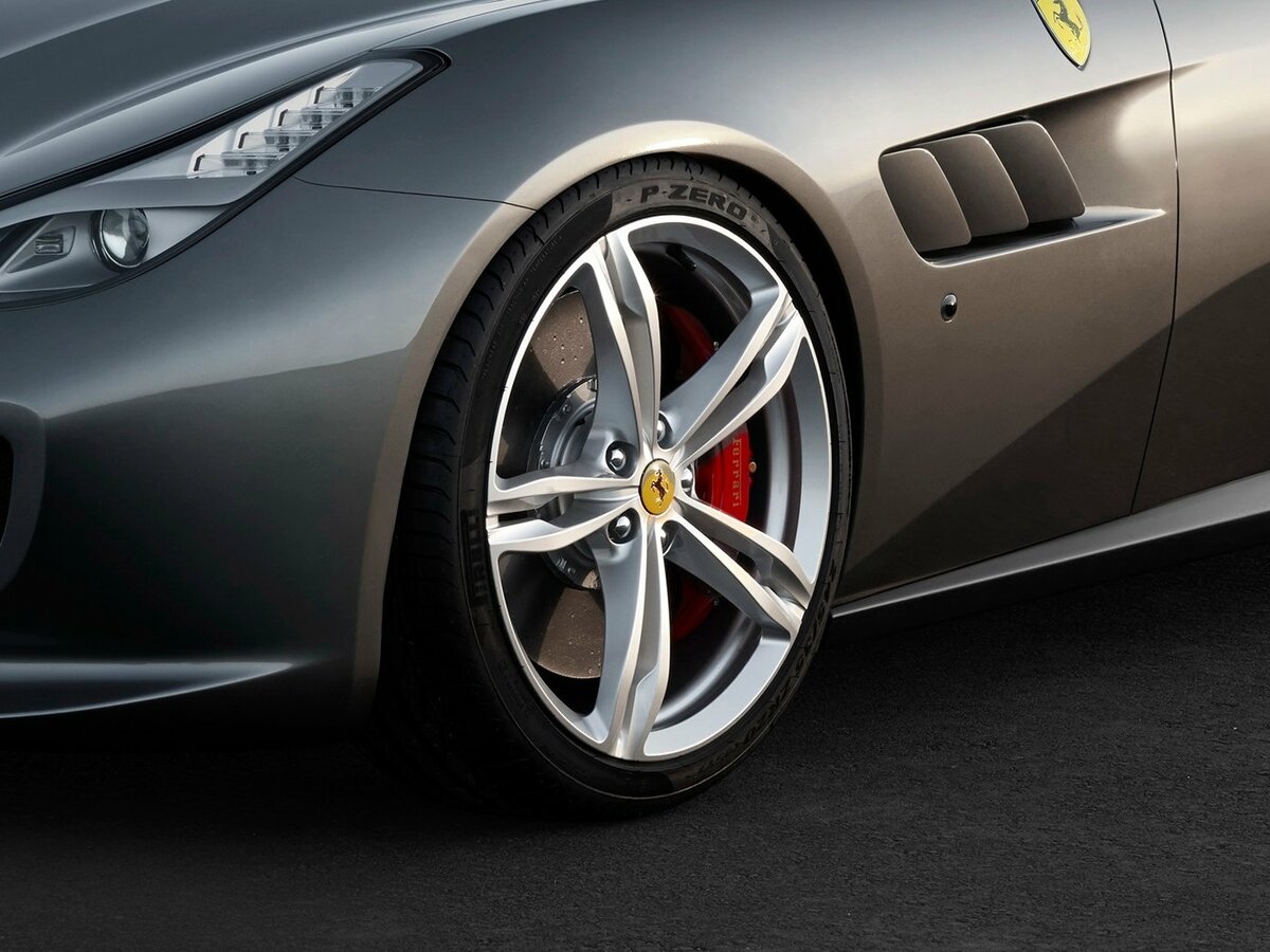 Ferrari GTC4Lusso 2016 – 2020 Хэтчбек 3 дв. — фото 18
