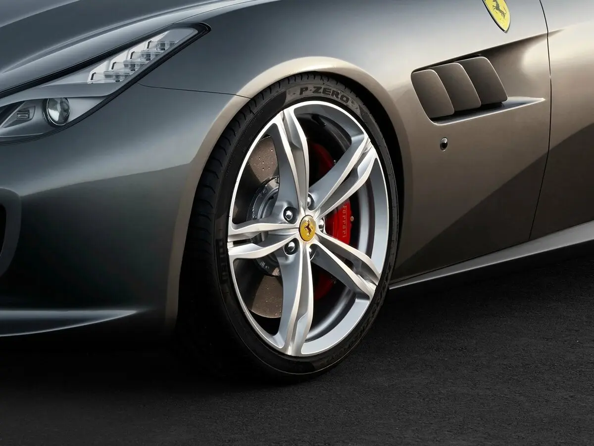 Ferrari GTC4Lusso 2016 – 2020 Хэтчбек 3 дв. — сүрөт 18