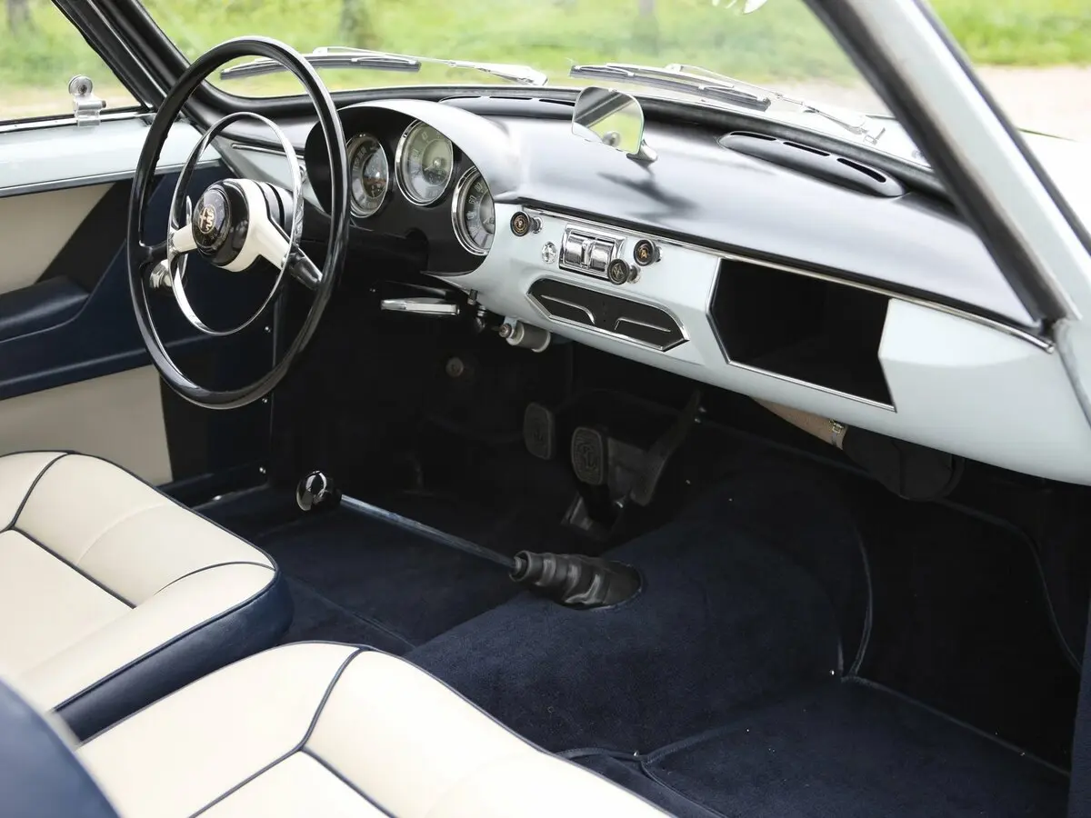 Alfa Romeo Giulietta I Купе Sprint — photo 6