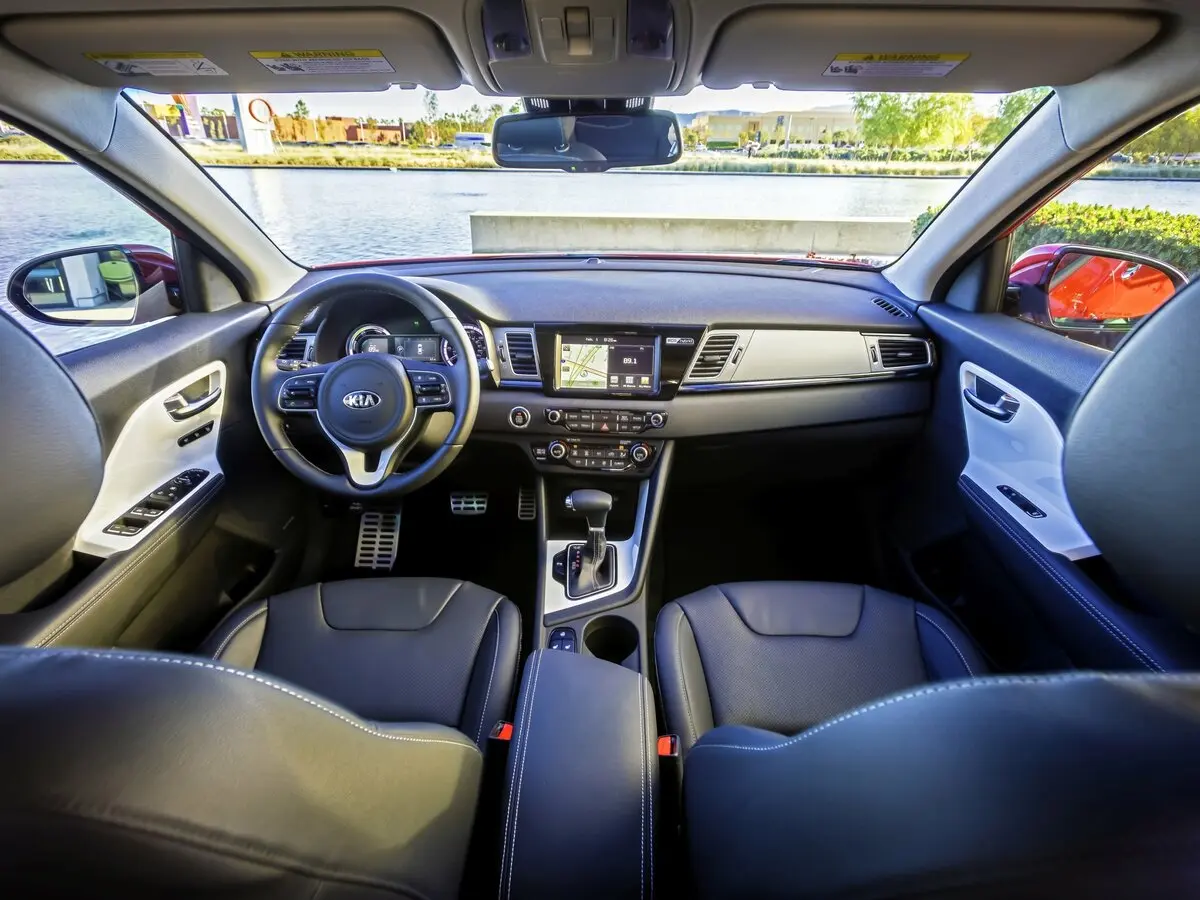 Kia Niro I Внедорожник 5 дв. — фото 6