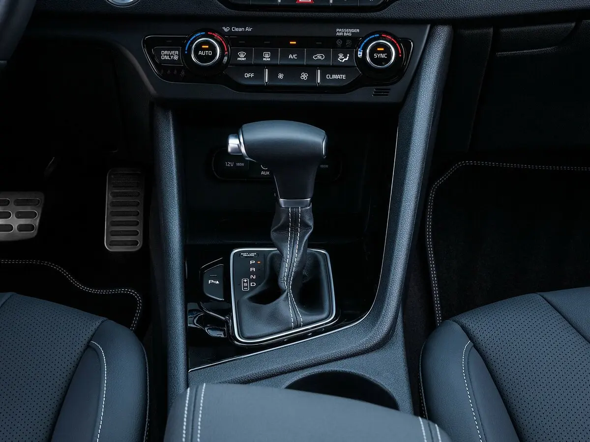 Kia Niro I Внедорожник 5 дв. — фото 12
