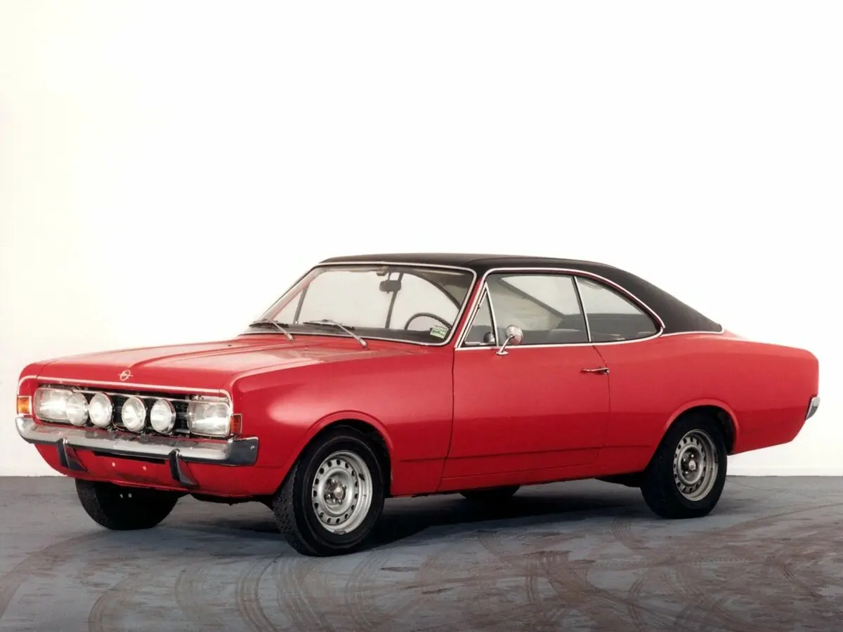 Opel Commodore A Купе