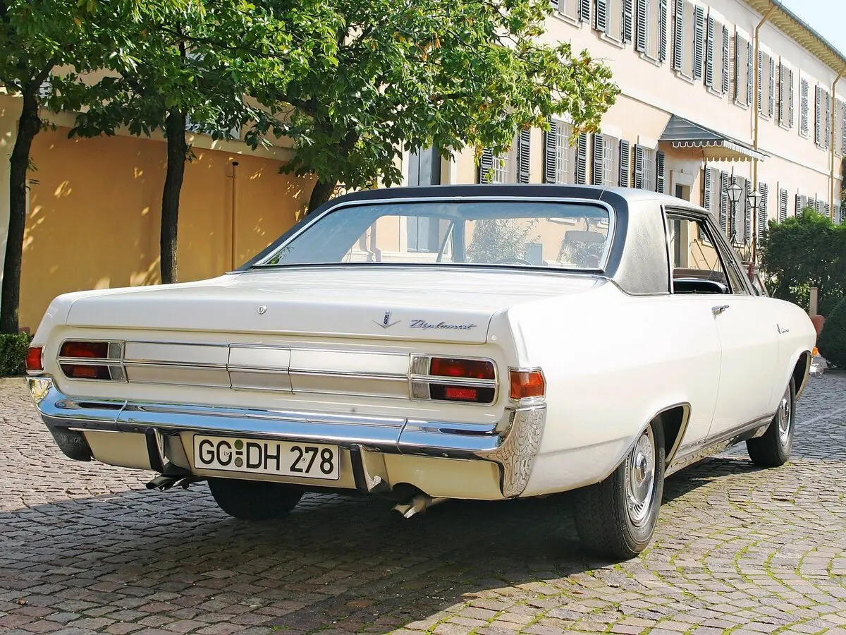 Opel Diplomat A Купе — сүрөт 4
