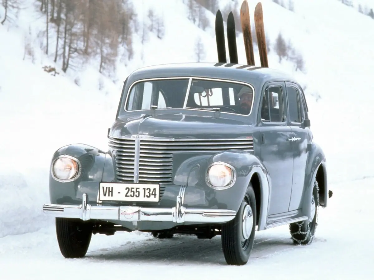 Opel Kapitan I Седан — 照片 2