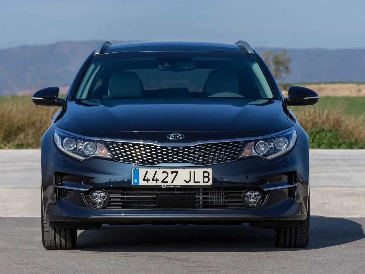 Kia Optima IV Универсал 5 дв. — фото 3