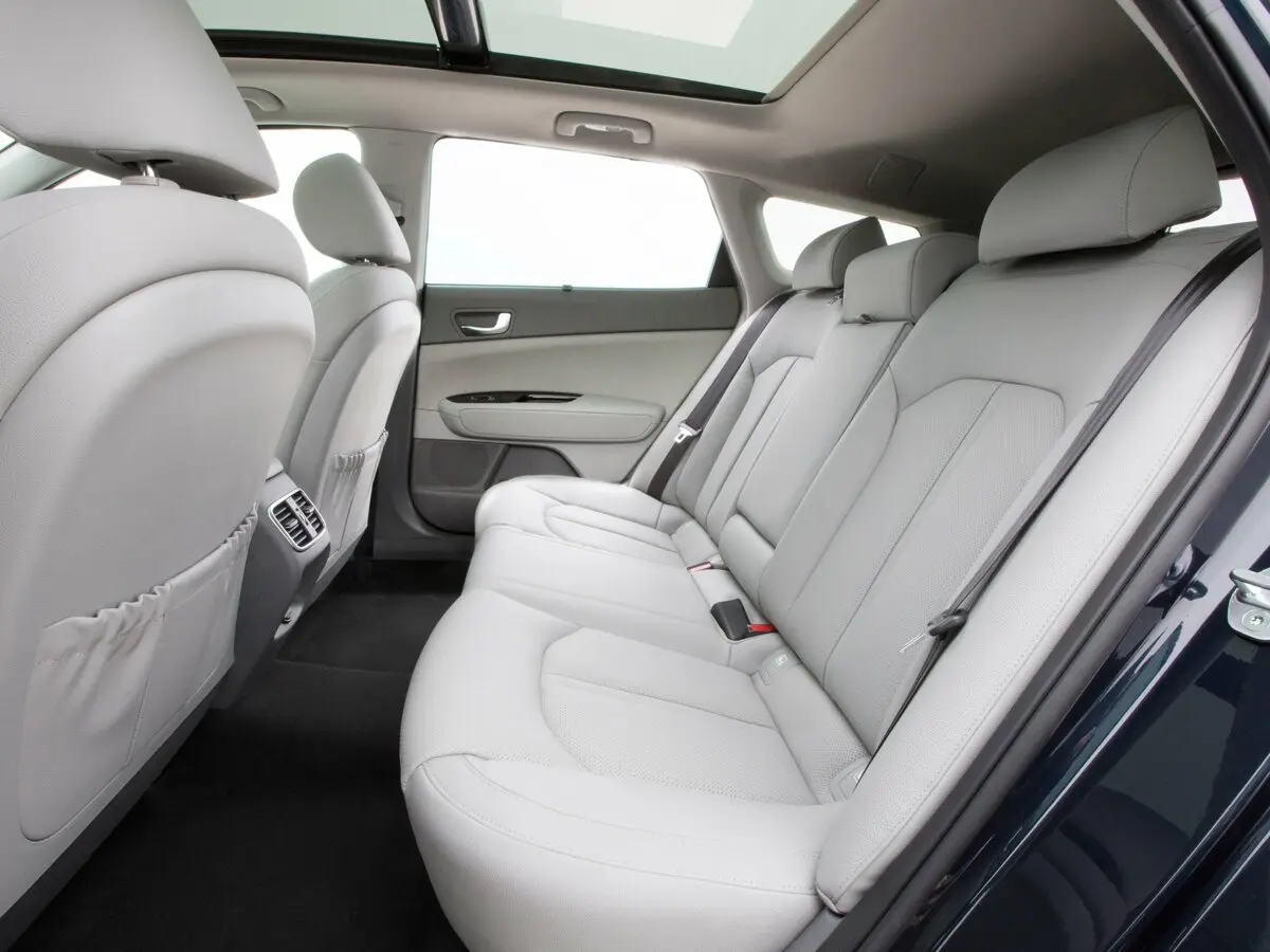 Kia Optima IV Универсал 5 дв. — фото 9