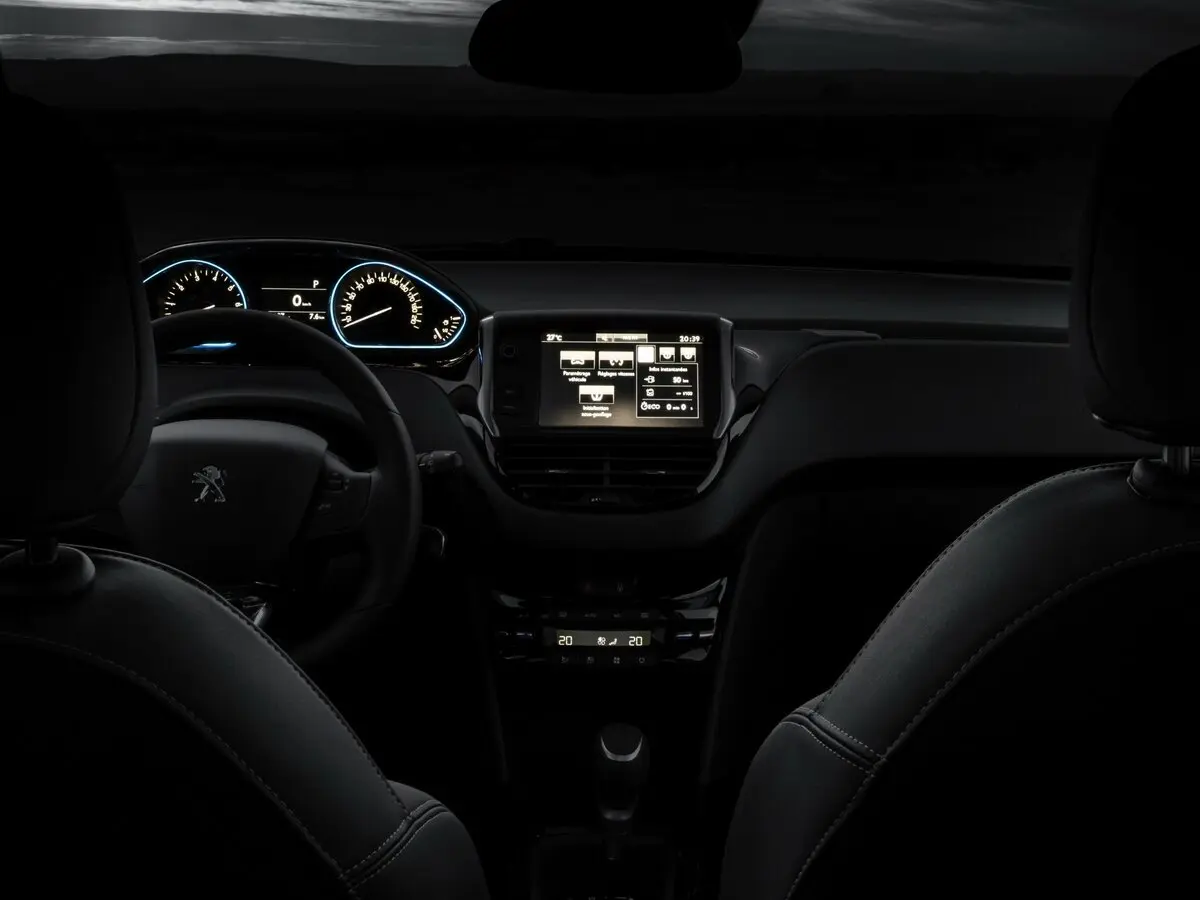 Peugeot 2008 I Рестайлинг Внедорожник 5 дв. — сүрөт 6