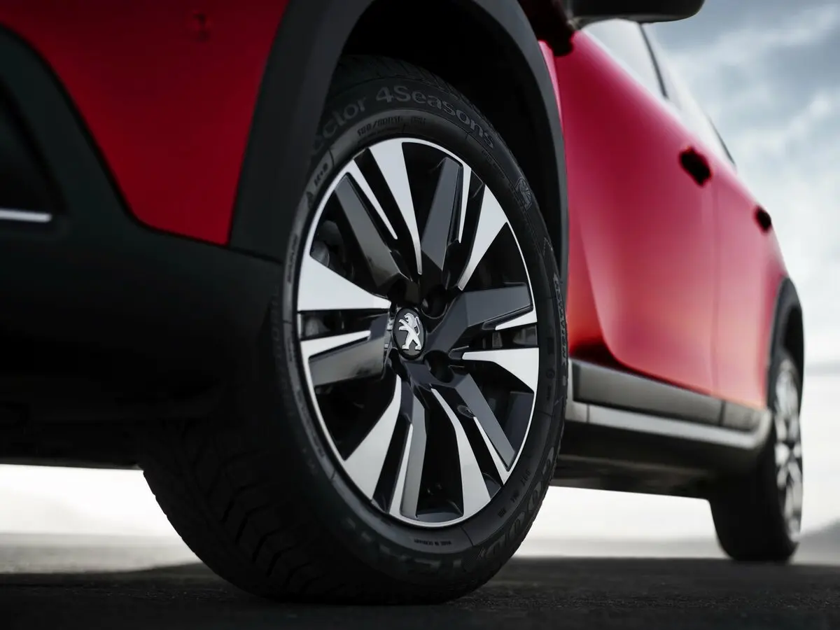 Peugeot 2008 I Рестайлинг Внедорожник 5 дв. — сүрөт 16