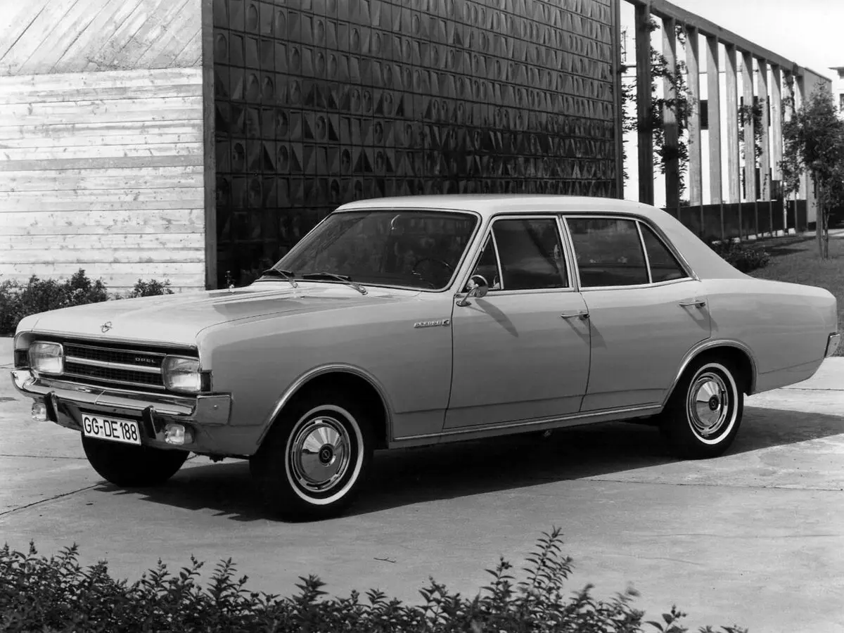 Opel Rekord C Седан — сүрөт 2