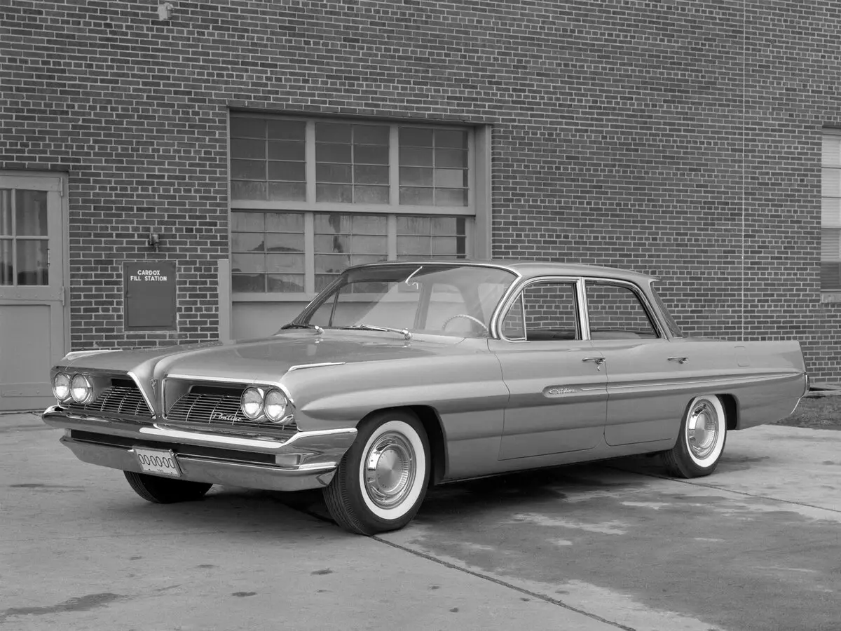 Pontiac Catalina II Седан