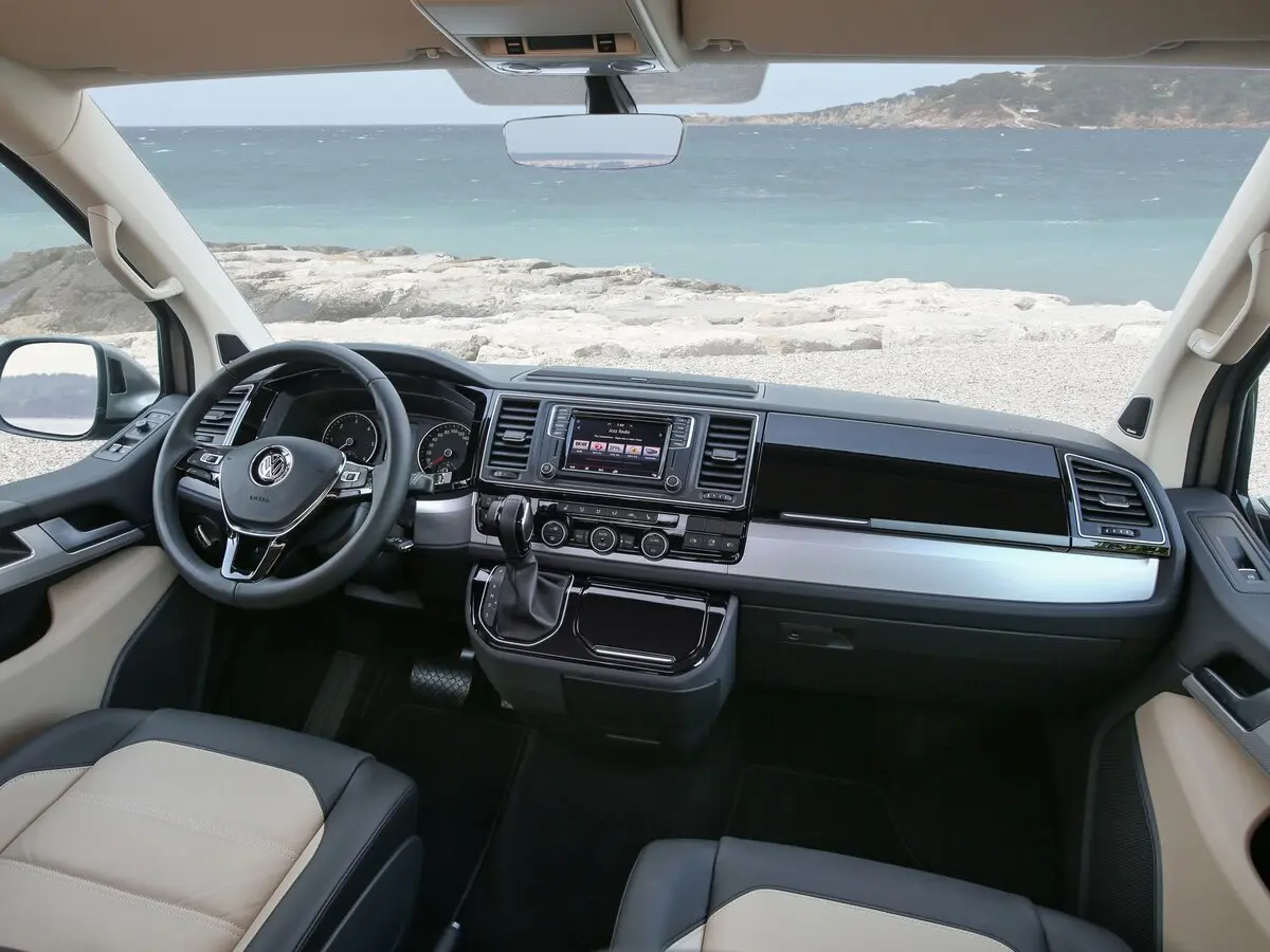 Volkswagen Multivan T6 Минивэн Long — фото 3
