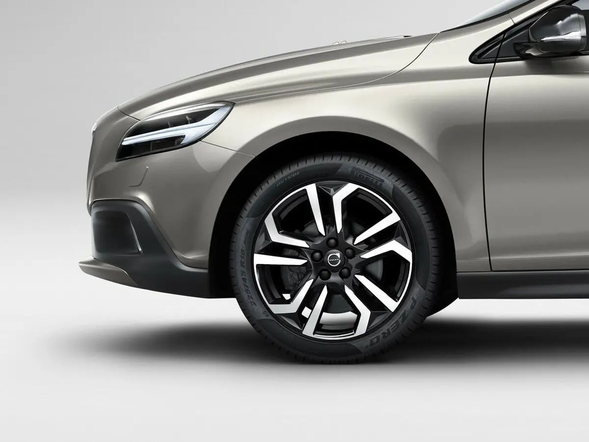 Volvo V40 Cross Country I Рестайлинг Хэтчбек 5 дв. — photo 19