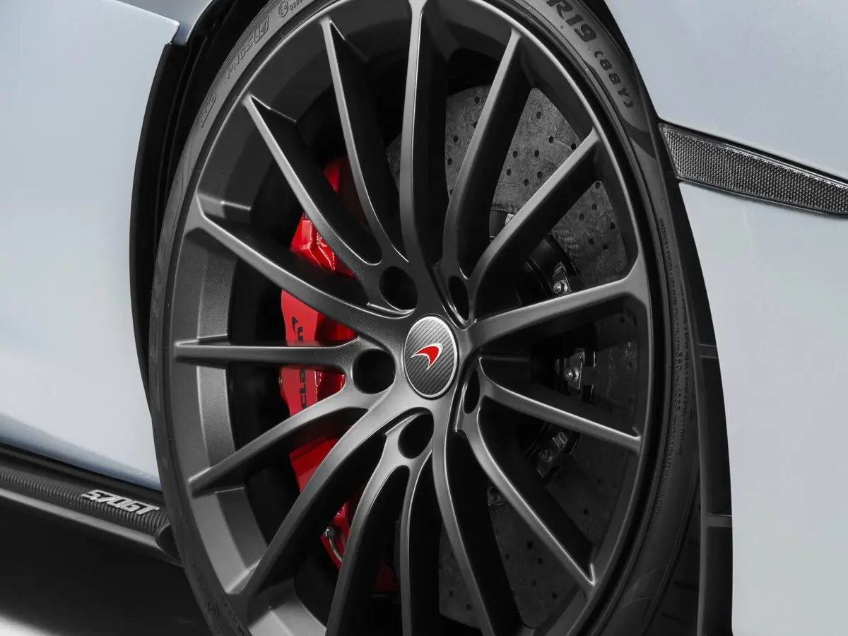 McLaren 570GT I Купе — 照片 12