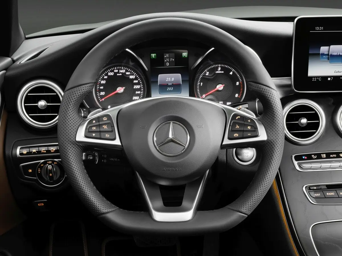 Mercedes-Benz C-Класс IV (W205) Кабриолет — сүрөт 9