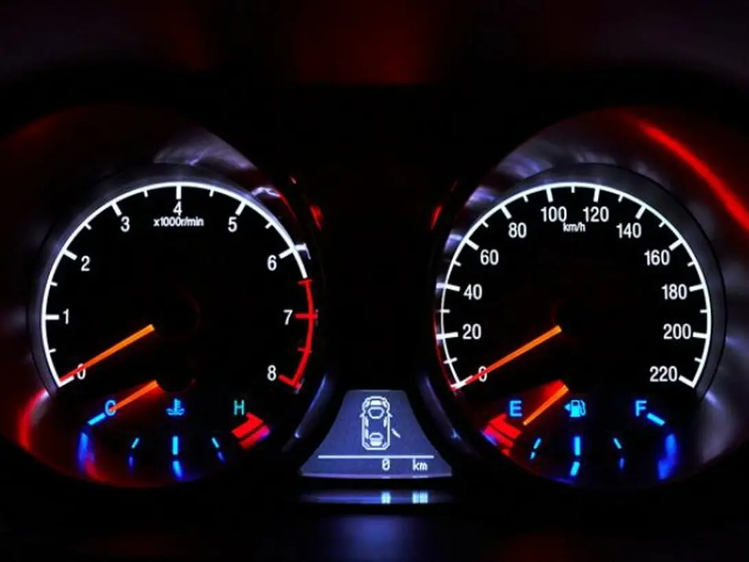 Geely Emgrand X7 I Рестайлинг Внедорожник 5 дв. — сүрөт 6